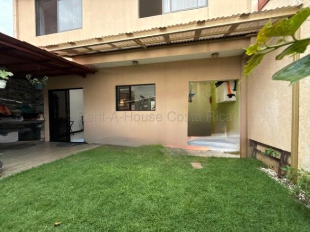 CASA EN VENTA SAN FRANCISCO DE HEREDIA, COD#26-1629 en San Francisco, Heredia — ₡ 115 000 000
