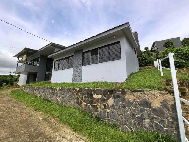 VENTA DE CASA EN SAN RAMON DE ALAJUELA FRENTE A RUTA 1 en San Ramón, Alajuela — ₡ 69 000 000
