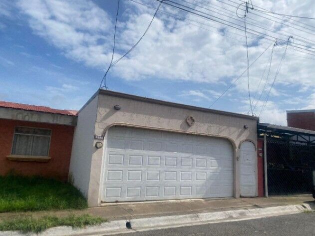 Venta de Casa en La Unión, Cartago. RAH 25-1688 en Tres Ríos, La Unión, Cartago — ₡ 63 000 000