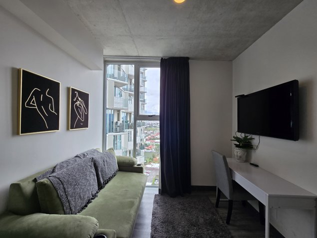 APARTAMENTO AMUEBLADO EN VENTA O ALQUILER SECRET SABANA en Mata Redonda, San José — $950