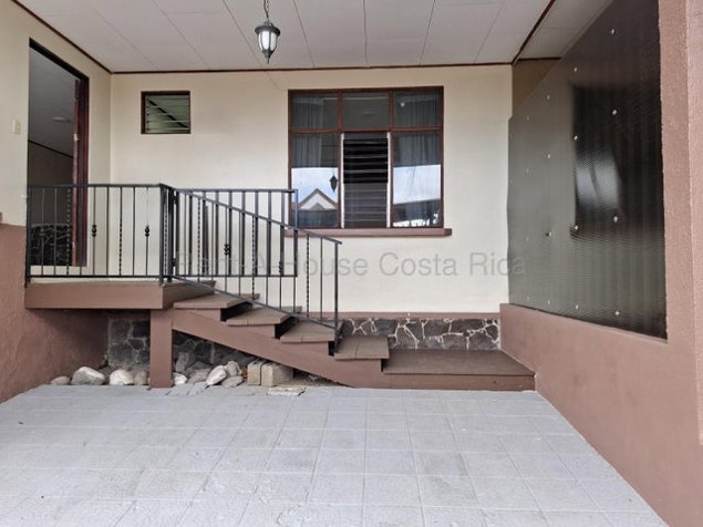 Venta de Casa en Vásquez Coronado-San Isidro. RAH 27-565 in San Isidro, Vázquez de Coronado, San José — $194,000