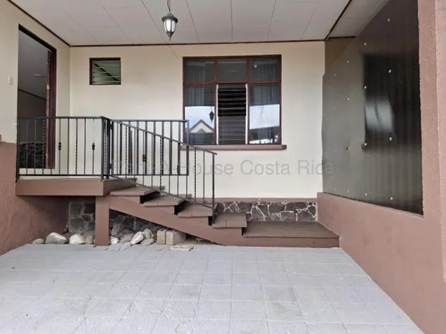 Venta de Casa en Vásquez Coronado-San Isidro. RAH 27-565 in San Isidro, Vázquez de Coronado, San José — $194,000