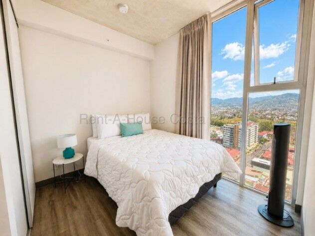 Alquiler de Apartamento en Mata Redonda, San José. RAH 26-2240 en Mata Redonda, San José — $1,300
