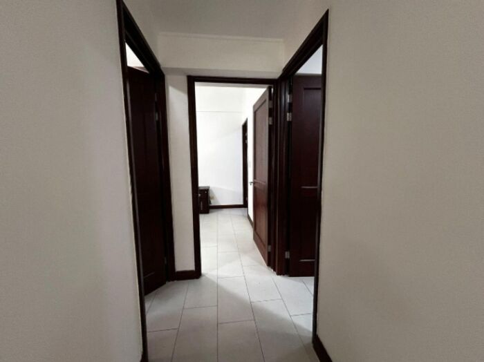 Alquiler de apartamento en Condominio Avalon, Santa Ana centro. RAH 26-891  en Santa Ana, San José — $950
