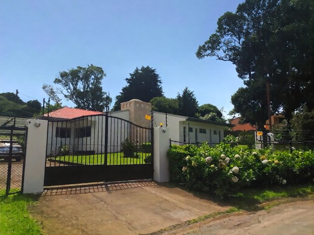 VENTA DE CASA CON LOTE DE 1.478 M² EN EL TIROL, SAN RAFAEL DE HEREDIA in Ángeles, San Rafael, Heredia — $495,000
