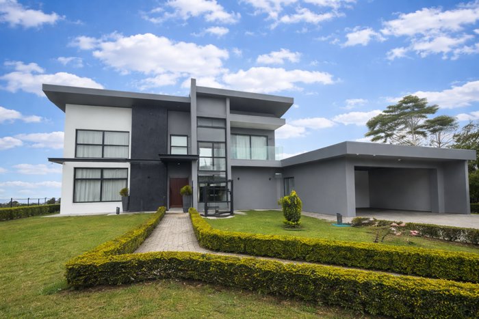 Venta de Casa de Lujo - Cascajal de Coronado in Cascajal, Vázquez de Coronado, San José — $1,350,000