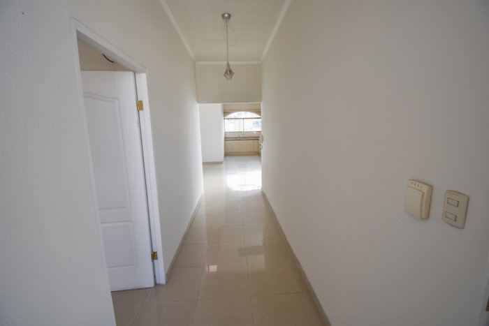 Edificio de 530m2 en González Lahmann en Catedral, San José — $495,000 - Foto 2 de 41