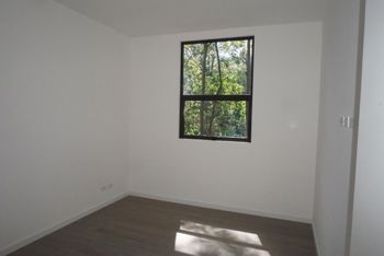 Apartamento en venta en Condominio Nueve 84 en Granadilla, Curridabat, San José — $220,000 - Foto 5 de 8