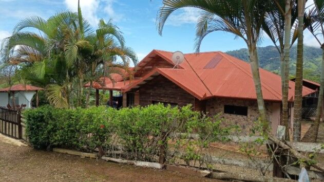 VENTA DE CASA RURAL DE 5 HABITACIONES EN LA ESE DE PARAMO in San Isidro De El General, Pérez Zeledón, San José — $109,900