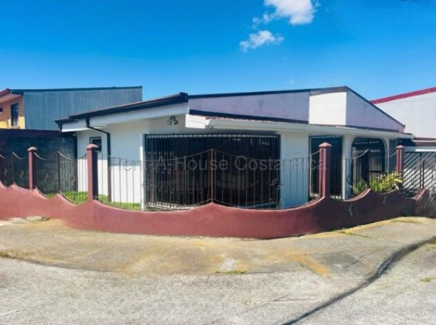 Venta de Casa + Apartamento en Vásquez Coronado-San Isidro. RAH 26-1707 PRECIO REBAJADO en San Isidro, Vázquez de Coronado, San José — ₡ 125 000 000