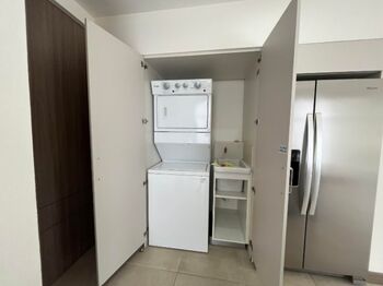 Alquiler de Apartamento en Pozos de Santa Ana. RAH 26-8 en Pozos, Santa Ana, San José — $1,450 - Foto 5 de 18