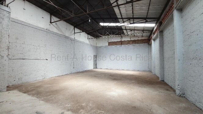 Alquiler de Local Comercial de 207mt2 en Barrio Cuba 26-1760 en Hospital, San José — $1,840