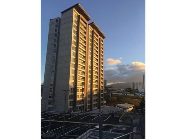 VENTA DE APARTAMENTO, SAN JOSE, URUCA, AZENZA TOWERS en Uruca, San José — $143,500