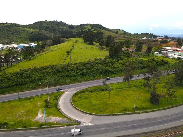 LOTE  INDUSTRIAL UBICADO EN OCHOMOGO in San Nicolás, Cartago — $4,350,000 - Photo 2 of 17