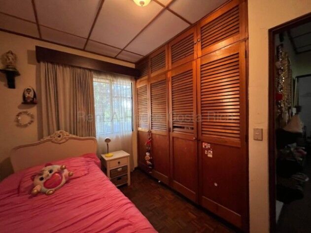 Venta de Casa en Heredia.  USO RESIDENCIAL Y COMERCIAL en Heredia — $780,000