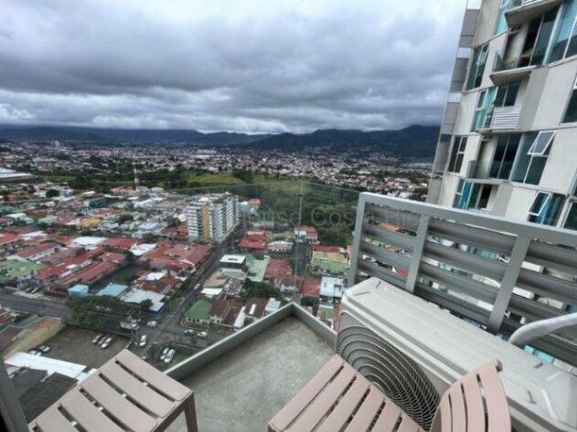 Alquiler de Apartamento Amueblado en Secret Sabana. RAH 26-2128 en Mata Redonda, San José — $1,000