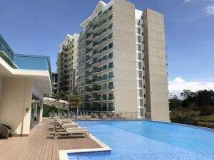 Excelente Apartamento en Venta en Rohrmoser, San José / OFC en Pavas, San José — $190,000