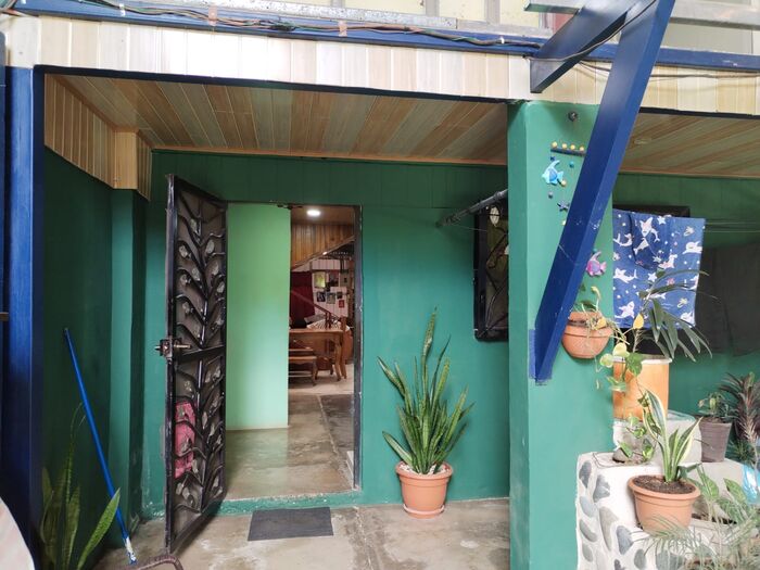 VENTA DE CASA, PUNTARENAS, PARRITA en Parrita, Puntarenas — ₡ 35 000 000