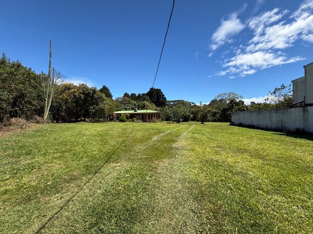 Venta de Lote con casa en los Ángeles de San Rafael de Heredia en Ángeles, San Rafael, Heredia — ₡ 169 000 000 - Foto 3 de 17