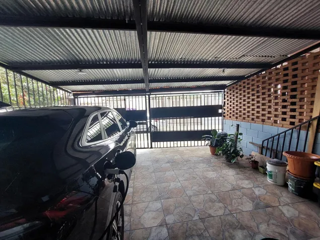 Venta de Casa en Hatillo con 5 Habitaciones y Potencial de Ampliación #25-1895 GS en Hatillo, San José — $167,962 - Foto 3 de 10