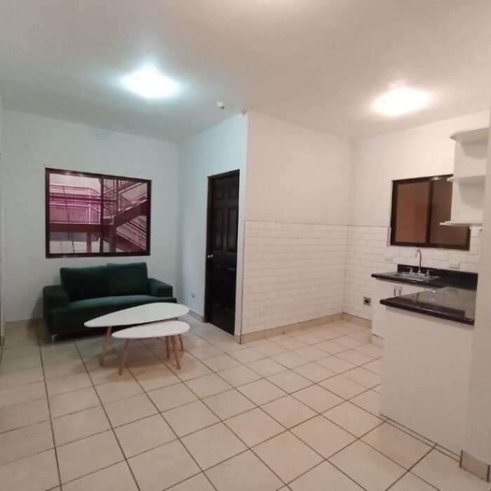 VENTA DE APARTAMENTO EN ZONA PRIVILEGIADA DE LA TRINIDAD DE MORAVIA. en La Trinidad, Moravia, San José — ₡ 45 000 000