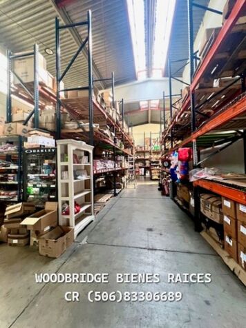Barreal Heredia bodega industrial alquiler 300 metros / $2.925 in Ulloa, Heredia — $2,925