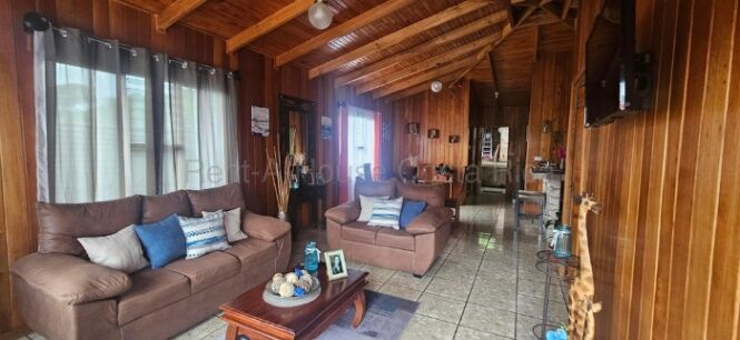 MLS-26-1968 LS VENTA LOTE CON CASA PARAISO CARTAGO CONTACTENOS AL # 86127562 en Paraíso, Cartago — ₡ 65 000 000