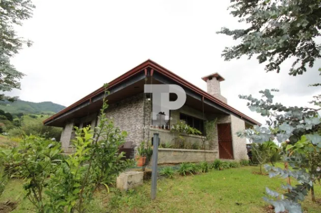QUINTA PALOS VERDE CARRIZAL-ALAJUELA CASA CABAÑA ZONAS VERDES SCG28 en Carrizal, Alajuela — $475,000