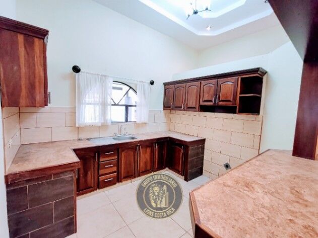 Se Vende o Se Alquila con Opción de Compra Hermosa Casa en  Oreamuno, Cartago 💐 in San Rafael, Oreamuno, Cartago — ₡ 68 000 000