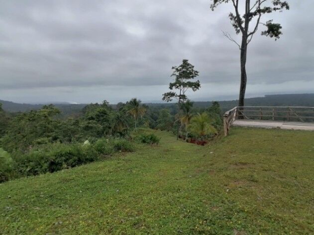 Se vende espectacular finca con vista al mar caribe en Cahuita, Talamanca, Limón en Cahuita, Talamanca, Limón — $1,500,000