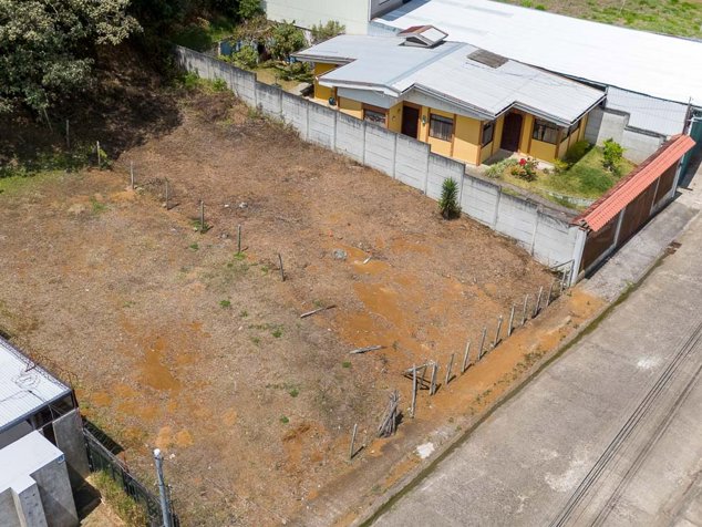 Lote Residencial en Venta Paraíso Cartago 298 m² Condominio Seguro in Paraíso, Cartago — ₡ 38 000 000
