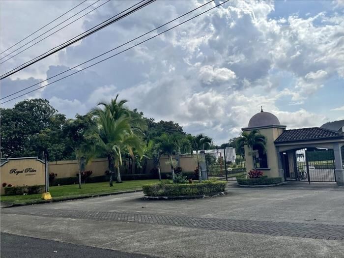 VENTA DE LOTE, ALAJUELA, LA GARITA, BARRIO SAN JOSÉ, COND ROYAL PALM in Garita, Alajuela — $160,000