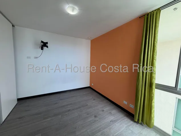 ¡Vive en las Alturas! Penthouse en San Sebastián, San José — ₡ 63 000 000 - Foto 2 de 14