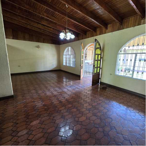 Casa en venta y en alquiler en Moravia  Uso Mixto  5PDC7516811 in San Vicente, Moravia, San José — ₡ 1 250 000 - Photo 3 of 11