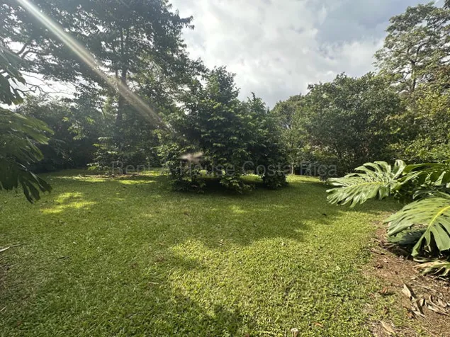 Lote esquinero en condominio en Ciudad Colón in Colón, Mora, San José — $113,000 - Photo 2 of 10