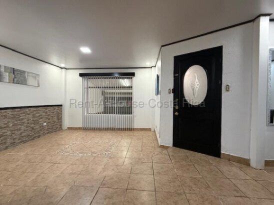 Alquiler de Casa en Curridabat 26-1861 in Granadilla, Curridabat, San José — $1,190