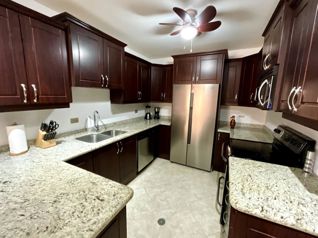 Exclusive: Reduced to $335k Jaco Beachfront Luxury Condo en Jacó, Garabito, Puntarenas — $335,000 - Foto 3 de 29