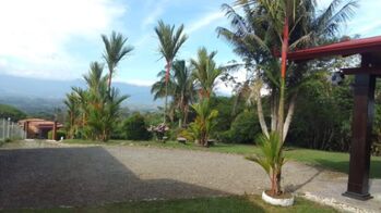 CASA EN VENTA EN BARRIO OROTINA-SAN VITO DE COTO BRUS-PUNTARENAS-CR. in San Vito, Coto Brus, Puntarenas — $225,000 - Photo 5 of 20