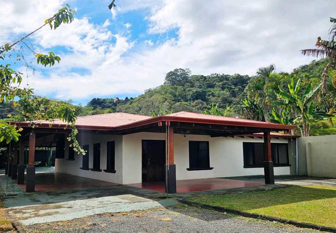 Hermosa Propiedaden San Miguel de Naranjo in San Miguel, Naranjo, Alajuela — ₡ 160 000 000
