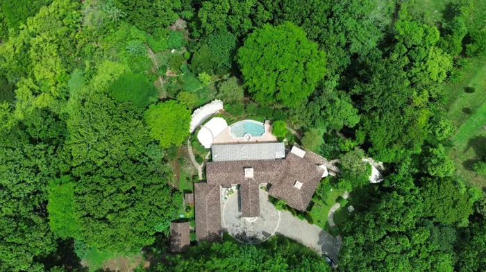 Lujo al estilo toscano con impresionantes vistas en Guácima, Alajuela — $1,200,000 - Foto 2 de 19