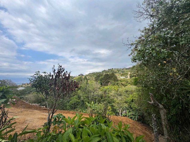 REBAJA !!!! HERMOSO LOTE EN SAN ANTONIO DE ESCAZU $250,000 in San Antonio, Escazú, San José — $250,000 - Photo 3 of 19