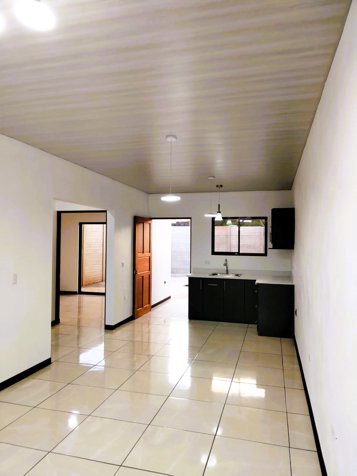SE VENDE CASA EN PALMARES, ALAJUELA in Palmares, Alajuela — $143,000 - Photo 2 of 20