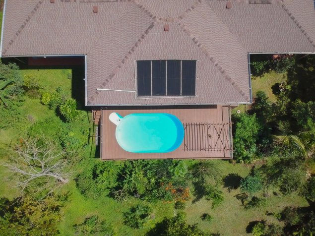 CASA AMUEBLADA CON PISCINA Y LOTE DE 7.000 M² EN CARRILLO ALTO DE POÁS, ALAJUELA in Carrillos, Poás, Alajuela — $595,000 - Photo 3 of 33