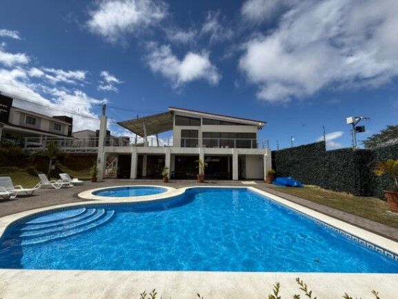 Venta de Casa en Moravia-La Trinidad. RAH 26-1293  in La Trinidad, Moravia, San José — $200,000