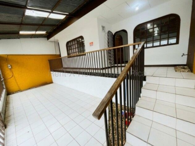 Venta de Casa en El Guarco-El Tejar. RAH 26-2142 in El Tejar, El Guarco, Cartago — ₡ 55 000 000