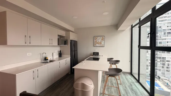 Se Alquila apartamento, Amueblado, Rohrmoser, La Sabana, Condominio en Mata Redonda, San José — $2,350 - Foto 3 de 22