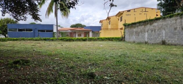 VENTA LOTE PLANO EN RESIDENCIAL SANTA ANA POZOS in Pozos, Santa Ana, San José — $165,000