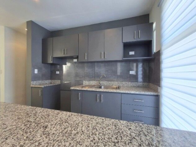 Alquiler de Apartamento en Granadilla de Curridabat.  in Granadilla, Curridabat, San José — $1,400