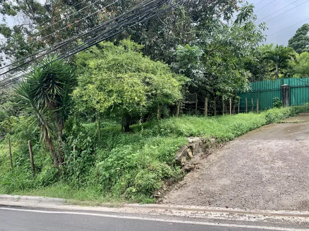 Venta de lote en Escazu, San Antonio - Uso mixto en San Antonio, Escazú, San José — $1,212,640