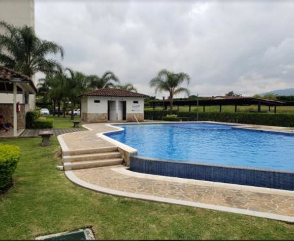 Remate Bancario Se vende apartamento en Condominio Villas del Campo en San Rafael, Alajuela — $107,594 - Foto 2 de 5